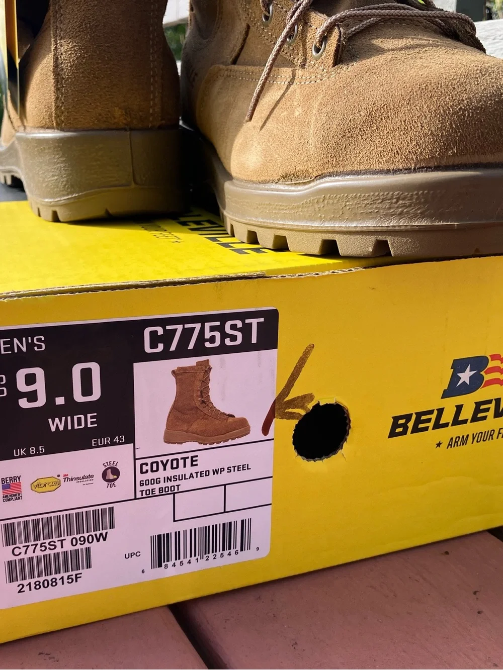 New In Box Belleville C775ST Men’s Size 9 Wide Gore-Tex Steel Toe Boots 600 gram